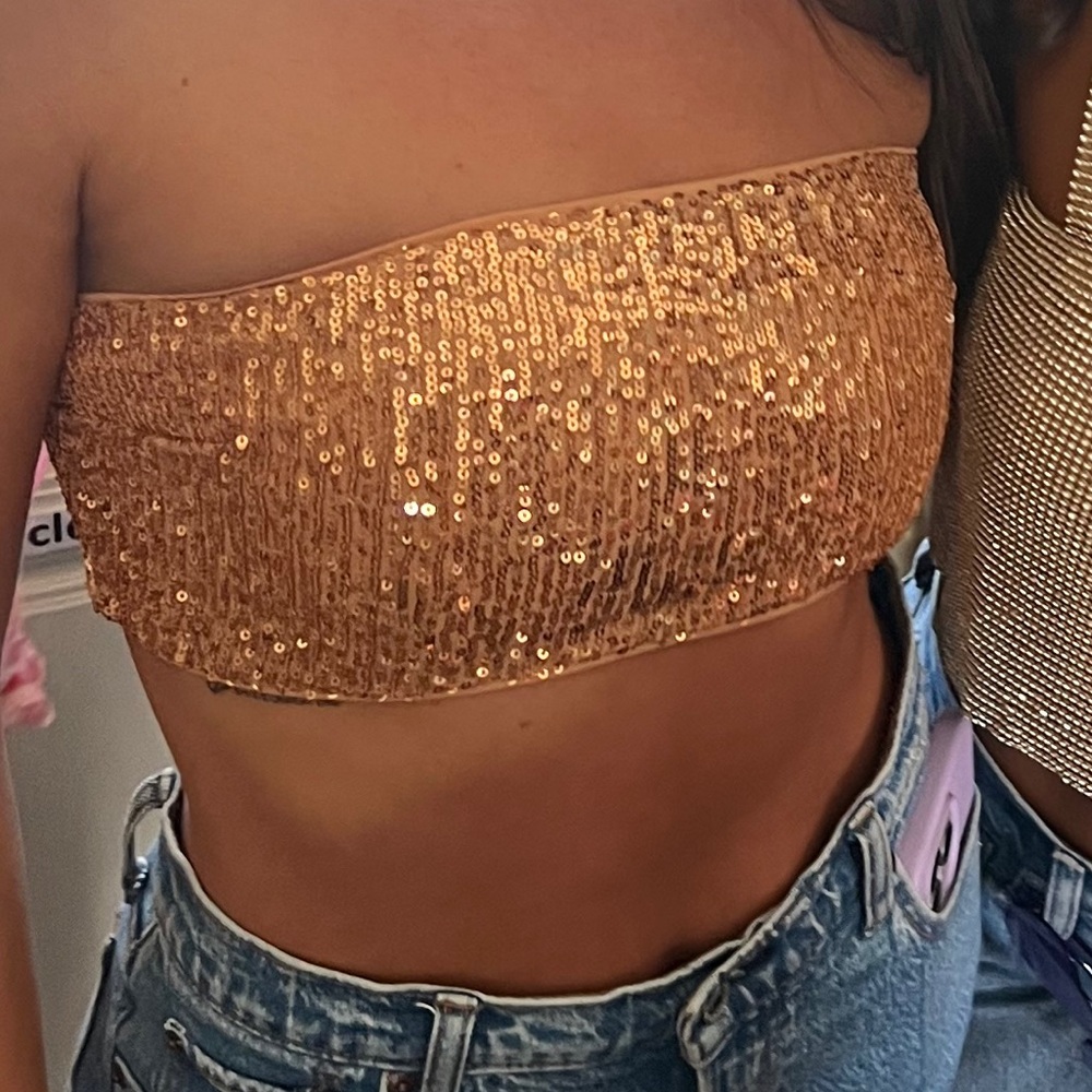 Women’s Camila Coelho Gold Sequin Crop Top size small
